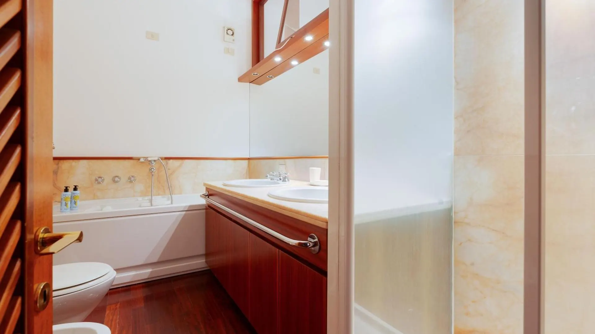 Brera Apartments In Moscova Milano