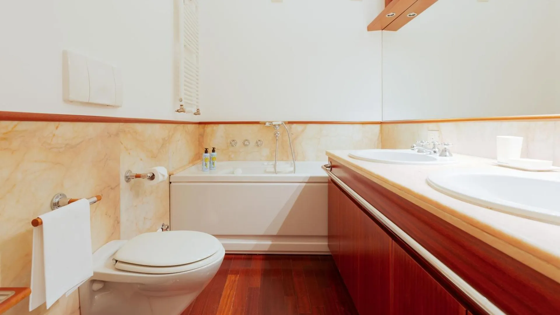 Brera Apartments In Moscova Milano